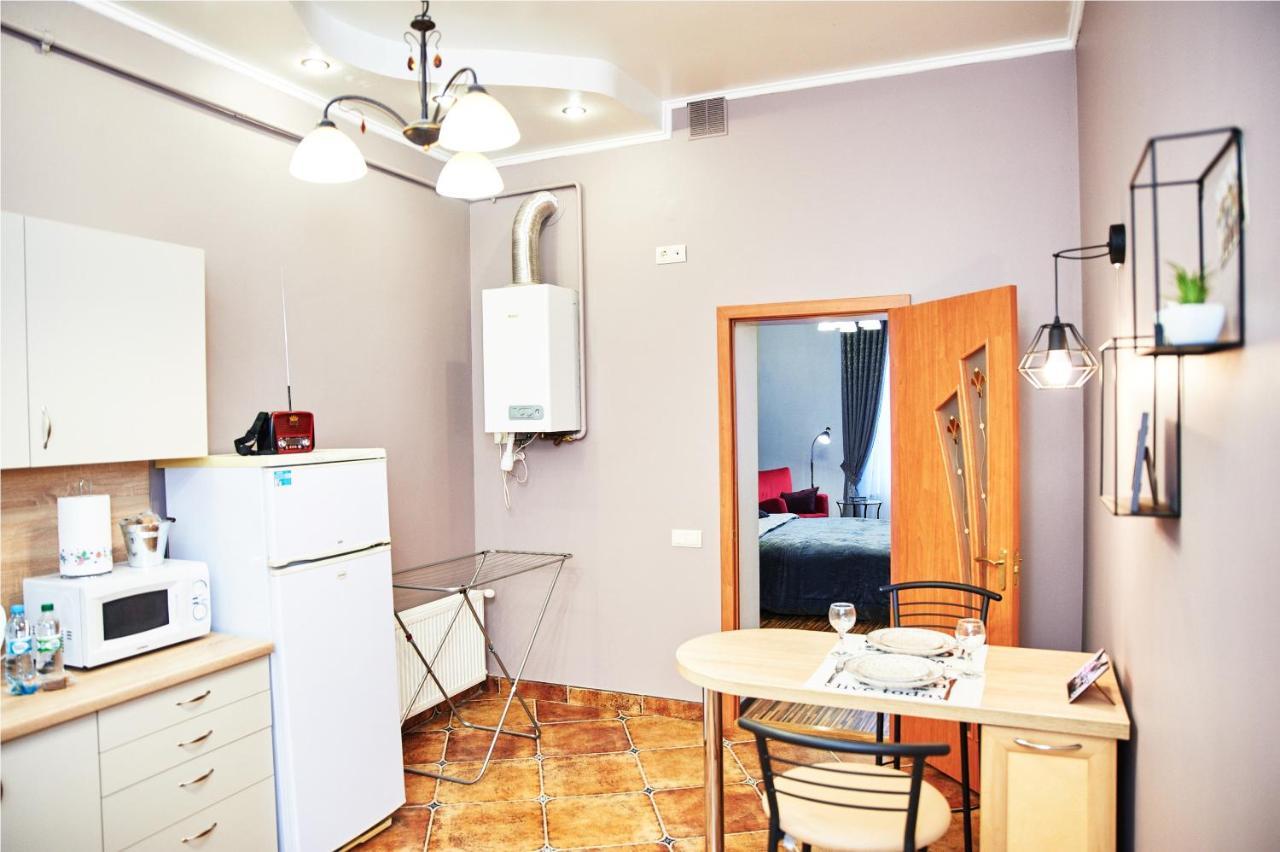 Designer Apartment In The Center Lviv Kültér fotó